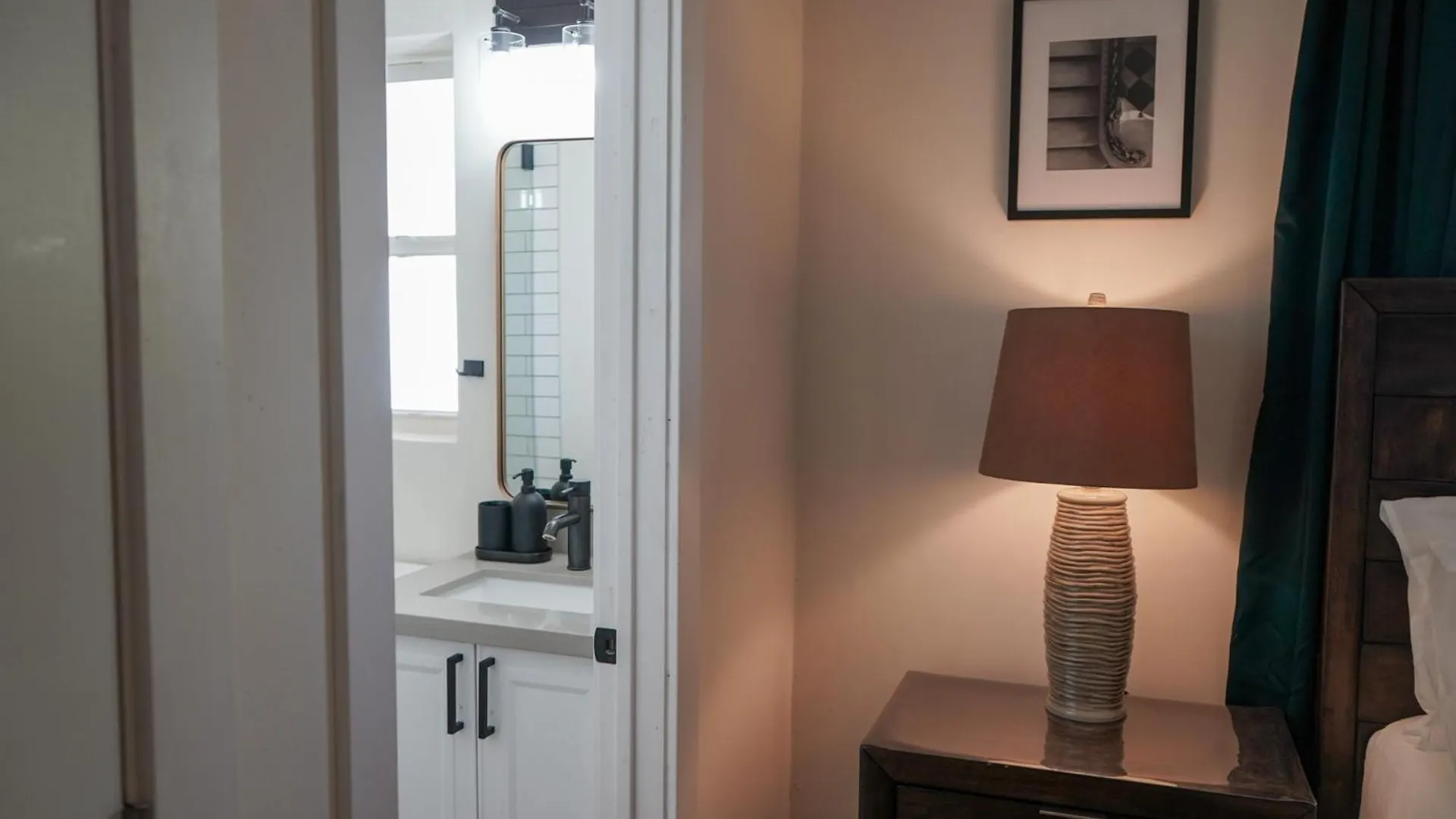 Medlock Stays - Your Top Phoenix Home Stay! 民宿