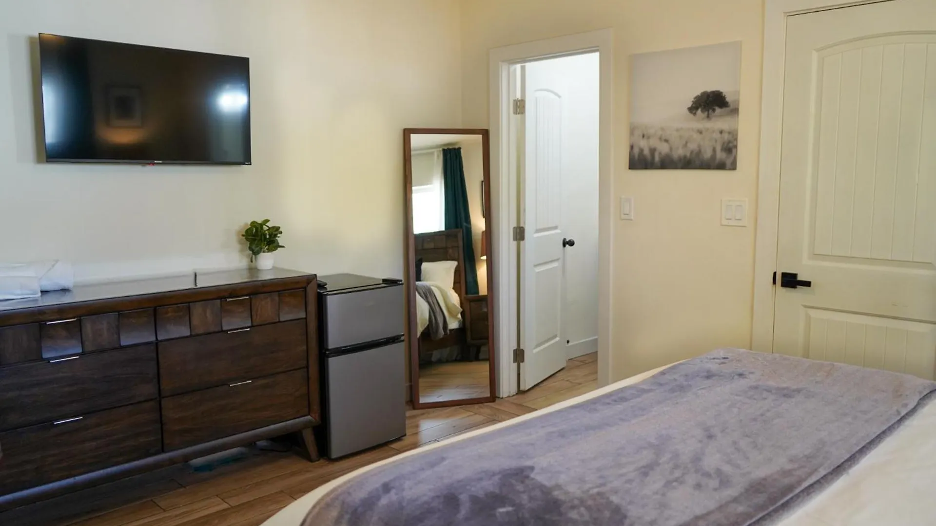 Medlock Stays - Your Top Phoenix Home Stay!