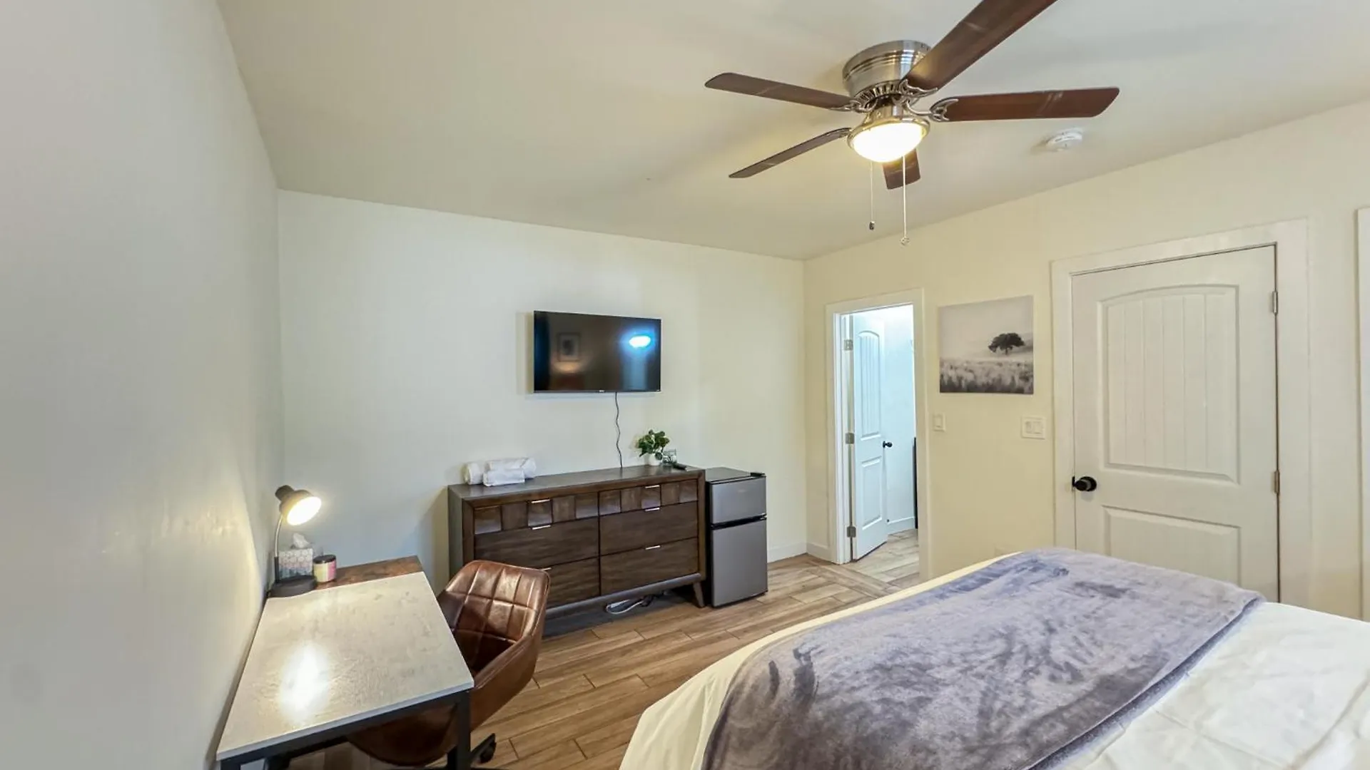Medlock Stays - Your Top Phoenix Home Stay!